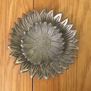 Daisy Serving Plate Set - 2 pcs (metal)